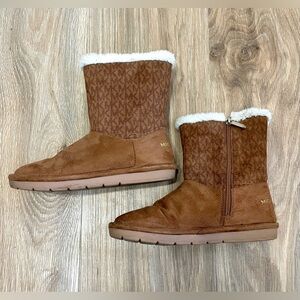 Michael Kors Shearling Girls Boots Size 3 Brown Fuzzy EUC
